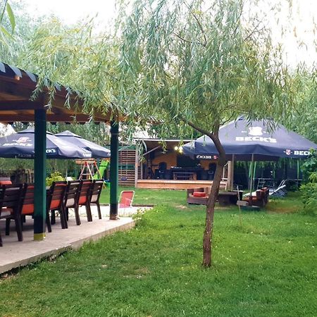 Hotel Restaurant Plutitor Delta Ways Nufaru Exterior foto